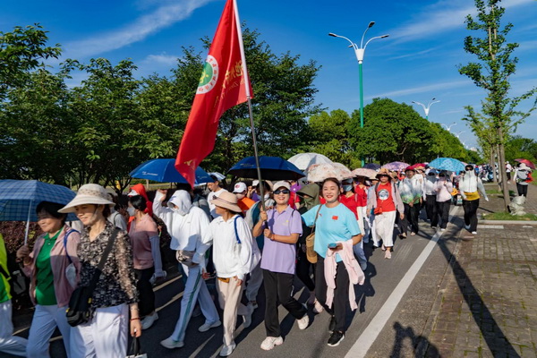 2024年全国“行走大运河”全民健身健步走安徽池州主会场活动举办(图2)